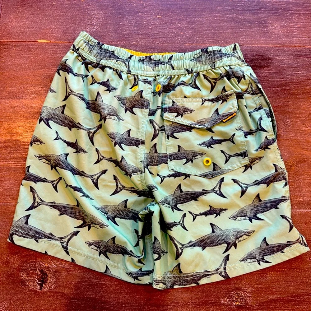 Banana Boat Shark Print Boys Swim Trunks Shorts Green Size Large Lined Pockets